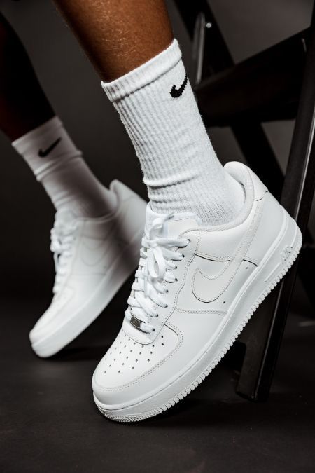 NIKE AIRFORCE ONE WHITE